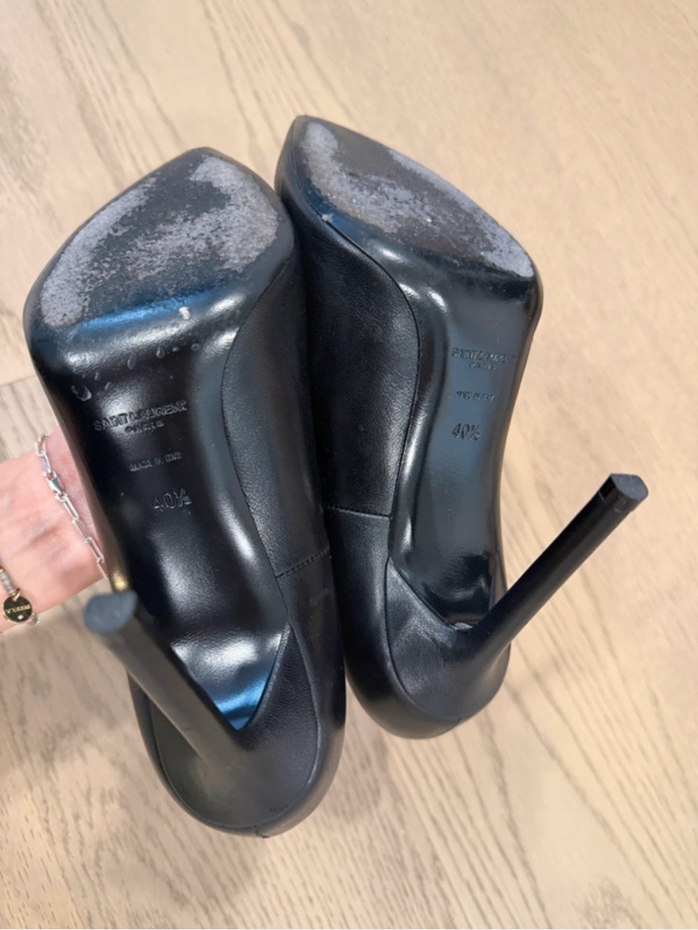 Yves Saint Laurent Black Leather Pointed Toe Stiletto Pumps - Picture 8 of 9